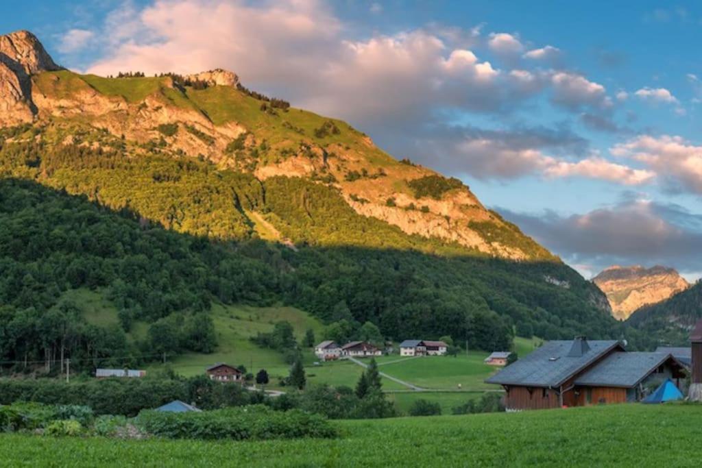 Le Bel Appartement De Montagne Bellevaux Bagian luar foto